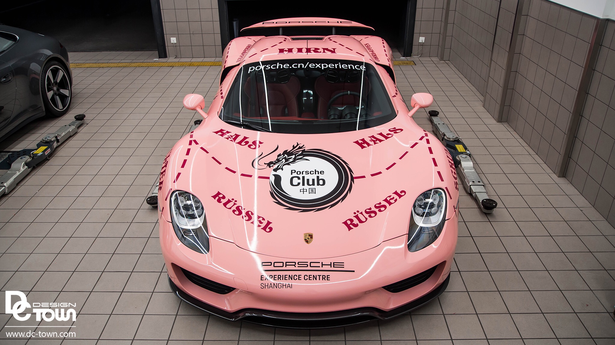 {21點}(保时捷911冰莓粉价格)