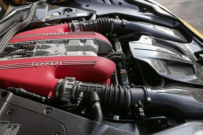 {賭波}(v8的发动机和v12的发动机哪一个好一些)